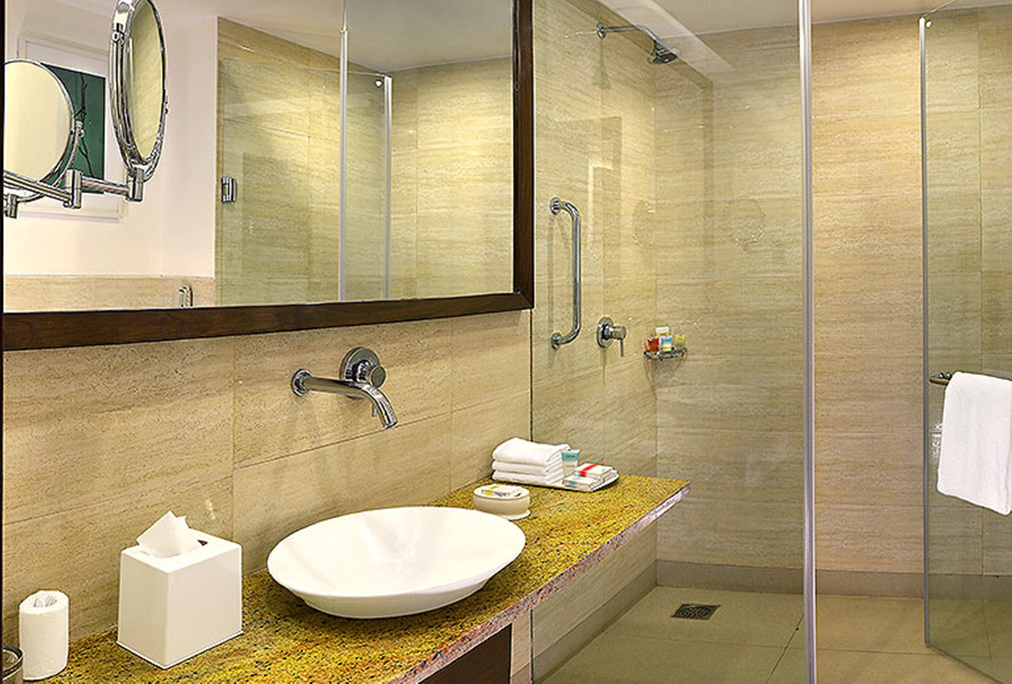 Four Points By Sheraton New Delhi, Airport Highway Exterior photo