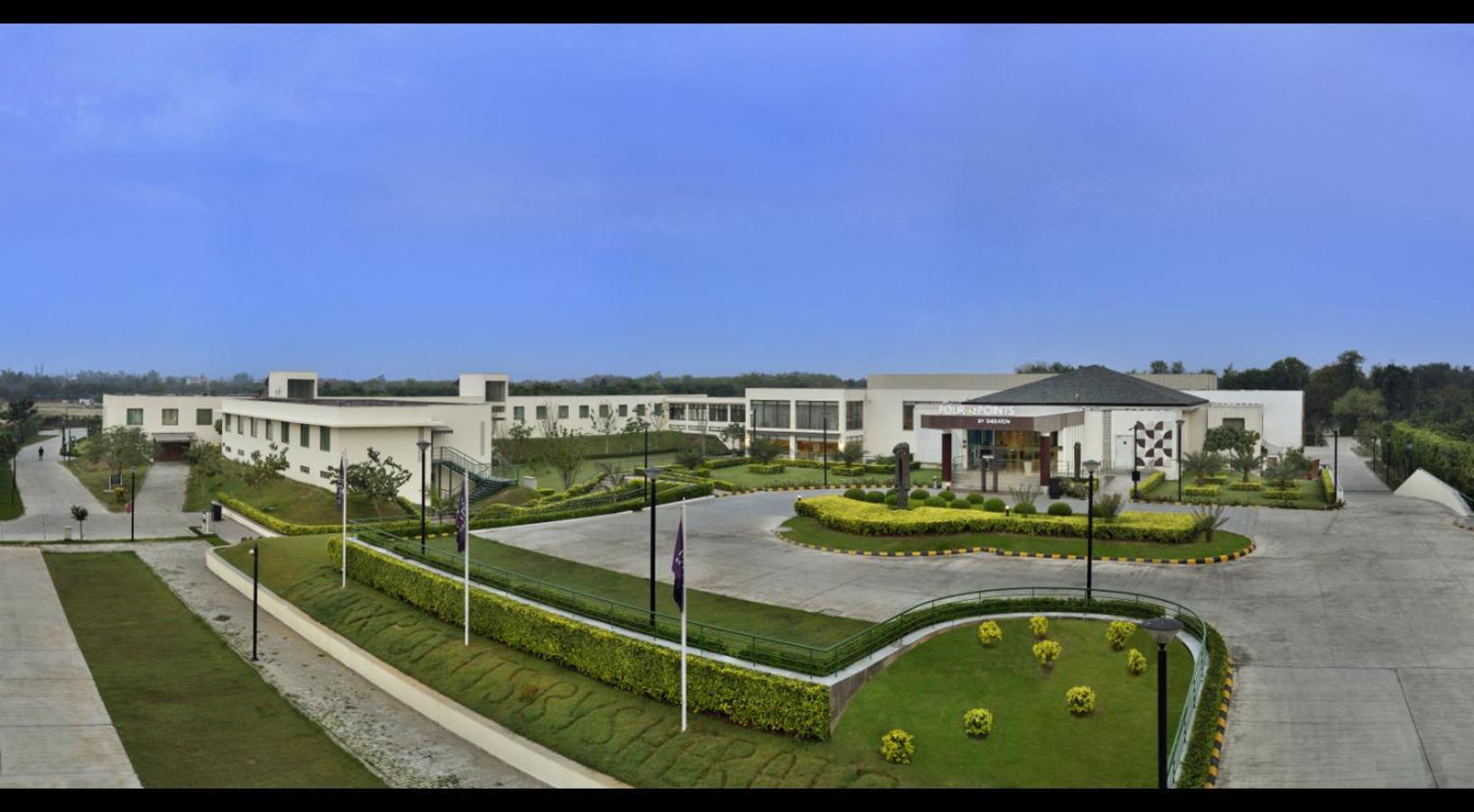 Four Points By Sheraton New Delhi, Airport Highway Exterior photo