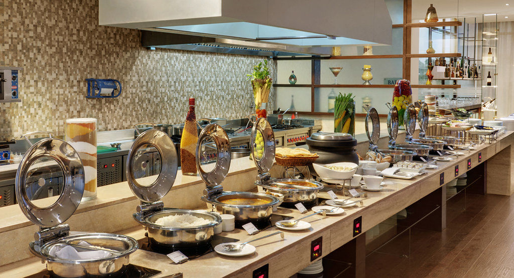 Four Points By Sheraton New Delhi, Airport Highway Exterior photo